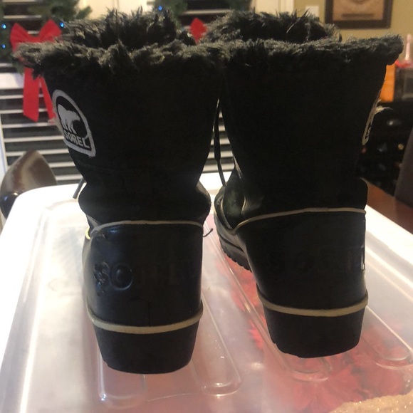 Sorel winter boots size 10 - Picture 3 of 4